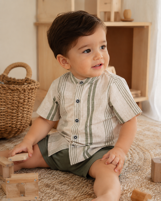 Boys’ Short Sleeve Woven Shirt