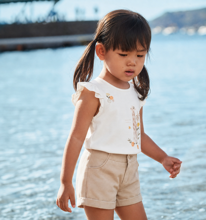 2-Piece Girl Outfit – Giraffe Print Top & Woven Shorts